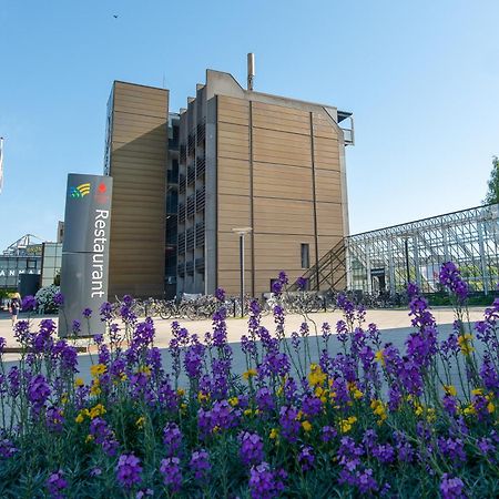 Idraettens Hus Hotel Og Konference Brøndbyvester Exterior foto