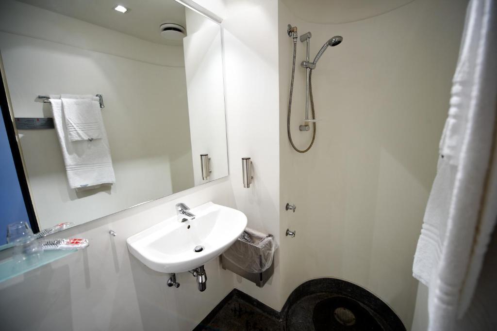 Idraettens Hus Hotel Og Konference Brøndbyvester Zimmer foto
